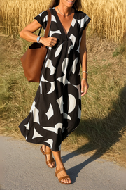 Selena™ | Vestido con Estampado y Escote en V