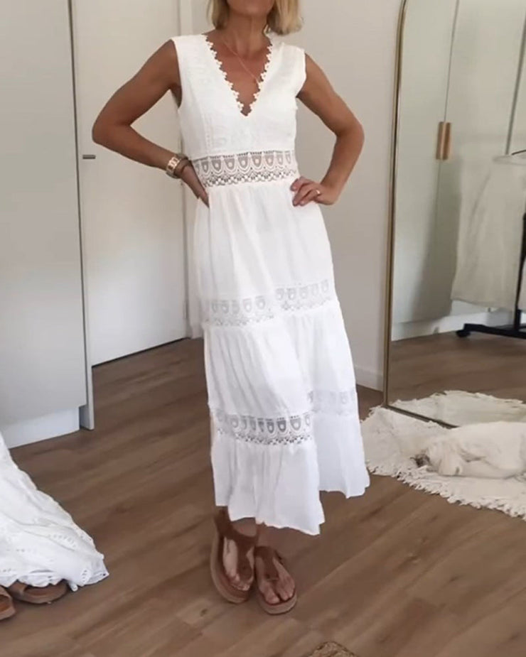 María™ | Elegante Vestido de Encaje con Escote en V