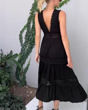 María™ | Elegante Vestido de Encaje con Escote en V