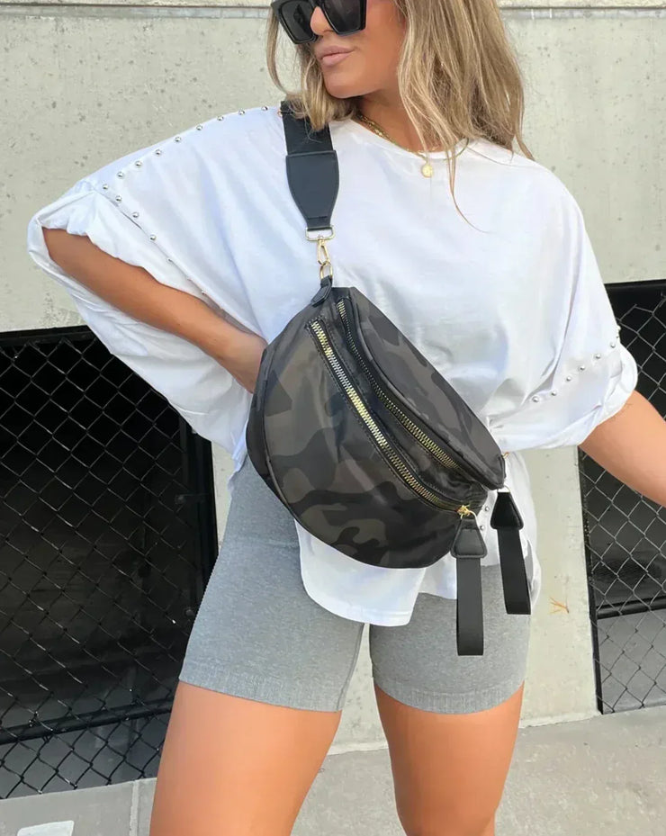 Jordana™ | Camiseta Oversize con Tachuelas